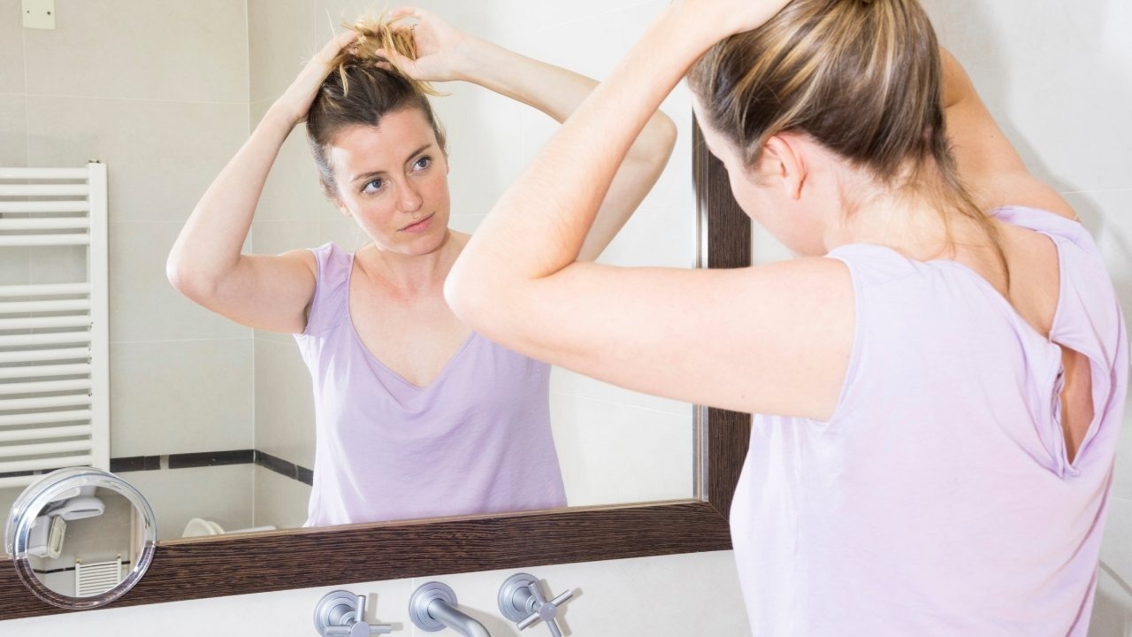 Seborrheic Dermatitis Waxy Hair